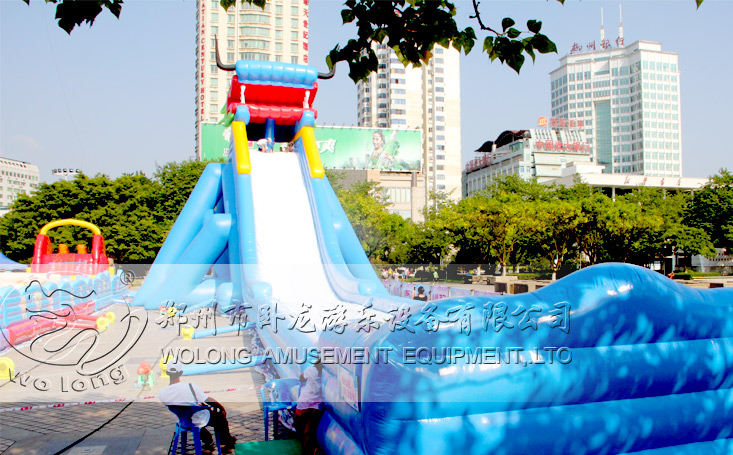 做儿童游乐设备符合这4个条件可以选择移动水上乐园